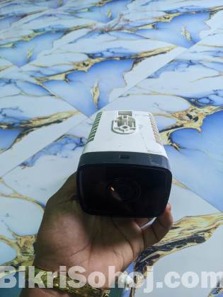 HIKVISION  NETWORK CAMERA  11/2018  Hadel: DB-2001221-13
